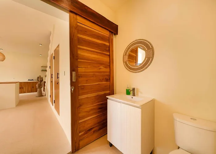 Villa Modern 2br Oasis With Pool In Balangan