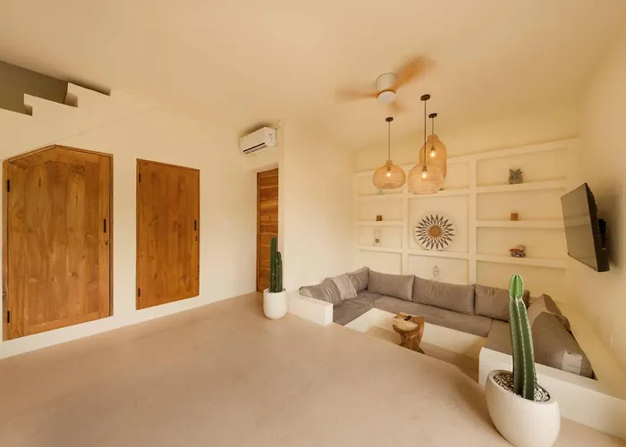 Villa Modern 2br Oasis With Pool In Balangan
